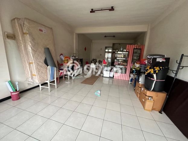 INVESTASI MENGUNTUNGKAN! Ruko di Rungkut, Luas 225m2m², Pusat Komersial INVESTASI MENGUNTUNGKAN! Ruko di Rungkut, Luas 225m2m², Pusat Komersial