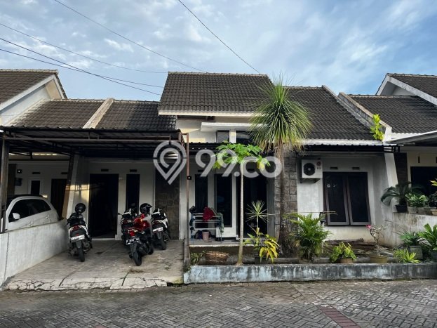 Dijual Rumah 3 Kamar Lokasi Strategis Bagus dan Strategis di Sumbersari Dijual Rumah 3 Kamar Lokasi Strategis Bagus dan Strategis di Sumbersari
