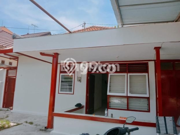 Rumah Lokasi Strategis di Mulyorejo, Surabaya, LT 341m2m² LB 255m2m² Rumah Lokasi Strategis di Mulyorejo, Surabaya, LT 341m2m² LB 255m2m²