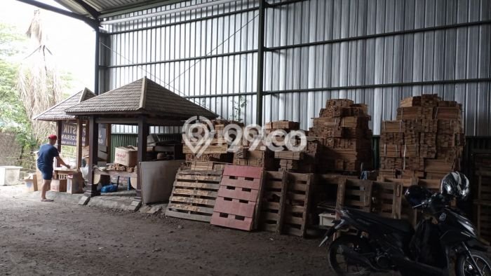Untuk Dijual Gudang di Kedamean Gresik LT 3105m2 / LB 460m2 Untuk Dijual Gudang di Kedamean Gresik LT 3105m2 / LB 460m2