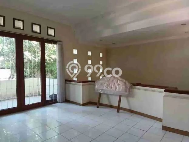 Dijual Rumah Luas Megah Dengan View Eksklusif di Graha, Surabaya Dijual Rumah Luas Megah Dengan View Eksklusif di Graha, Surabaya