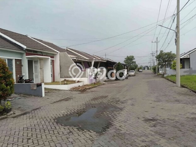 Jual Rumah Strategis Bagus Punya 3 KT di Menganti Gresik SHM Jual Rumah Strategis Bagus Punya 3 KT di Menganti Gresik SHM