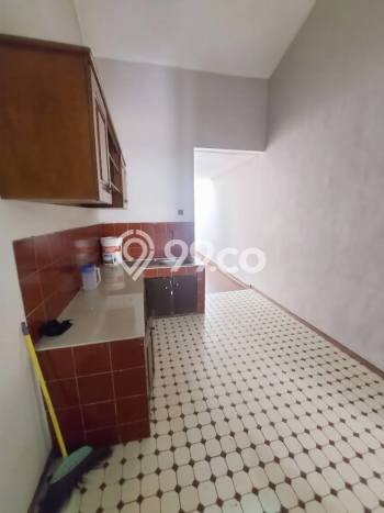 Dijual Rumah 5 Kamar Lokasi Strategis Bagus dan Strategis di Rungkut Dijual Rumah 5 Kamar Lokasi Strategis Bagus dan Strategis di Rungkut