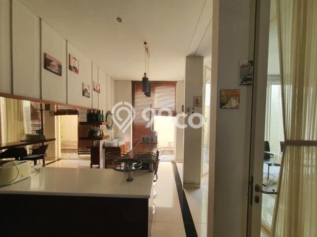 Hunian Mewah Siap Huni LT 240m2 di Lakarsantri, Surabaya Hunian Mewah Siap Huni LT 240m2 di Lakarsantri, Surabaya