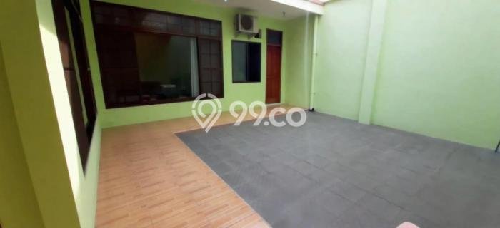 Rumah Eksklusif Dijual LT 250m2 di Dukuh Pakis, Surabaya Rumah Eksklusif Dijual LT 250m2 di Dukuh Pakis, Surabaya