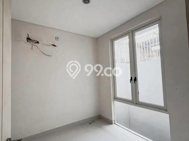 Rumah Luas Asri 3 KT Siap Huni di Pakuwon City Surabaya Rumah Luas Asri 3 KT Siap Huni di Pakuwon City Surabaya