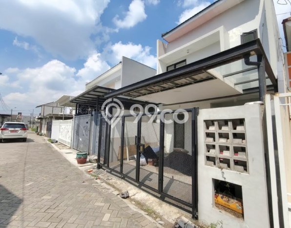 Dijual Rumah Modern 5 KT di Gununganyar, Surabaya Dijual Rumah Modern 5 KT di Gununganyar, Surabaya