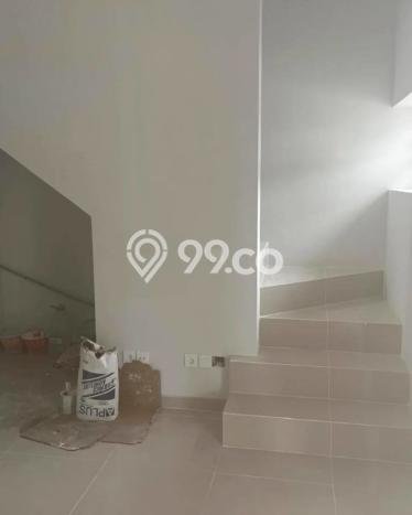 Rumah Strategis Modern Lb 69m2 di Lakarsantri, Surabaya Rumah Strategis Modern Lb 69m2 di Lakarsantri, Surabaya