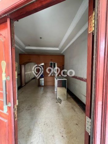 Siap Huni Rumah Mewah 5 Kamar di Dukuh Pakis Dekat ke Mana Saja Siap Huni Rumah Mewah 5 Kamar di Dukuh Pakis Dekat ke Mana Saja