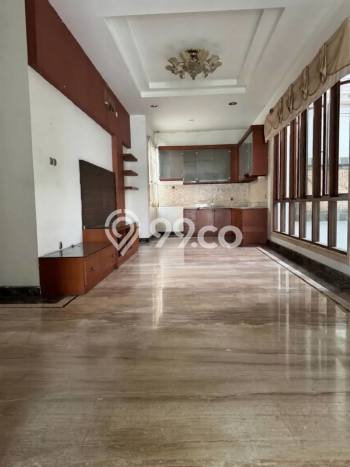 Jarang Ada! Rumah Sewa 6 Kamar Bagus Siap Huni Graha Jarang Ada! Rumah Sewa 6 Kamar Bagus Siap Huni Graha