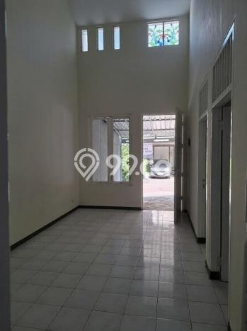 Jual Rumah Modern 3 KT di Citraland, Surabaya Jual Rumah Modern 3 KT di Citraland, Surabaya