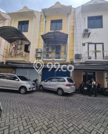 Ruko Dijual di Sukolilo Surabaya dengan Luas Bangunan 180m2 Ruko Dijual di Sukolilo Surabaya dengan Luas Bangunan 180m2