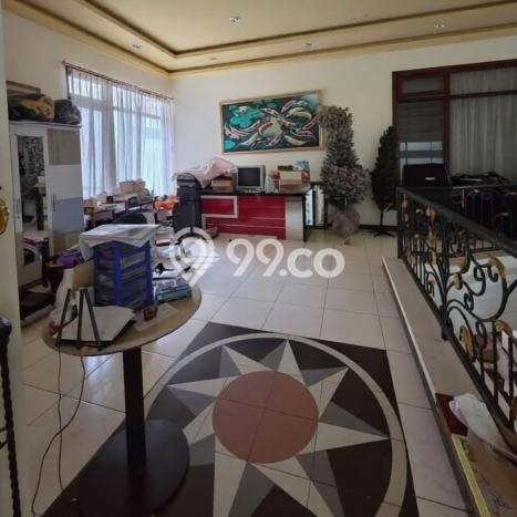 Siap Huni Rumah Mewah 5 Kamar di Mulyorejo Dekat ke Mana Pun Siap Huni Rumah Mewah 5 Kamar di Mulyorejo Dekat ke Mana Pun