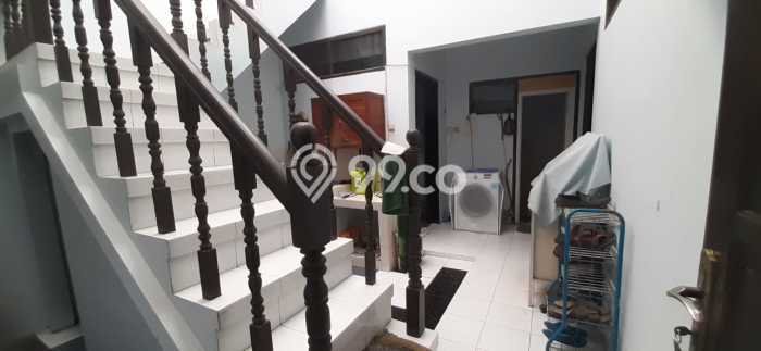 Rumah Modern 4 KT LT 230m2 di Condong Catur Rumah Modern 4 KT LT 230m2 di Condong Catur