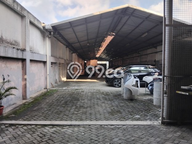 Gudang Favorit Dijual di Kasihan Bantul Kawasan Pusat Bisnis Gudang Favorit Dijual di Kasihan Bantul Kawasan Pusat Bisnis