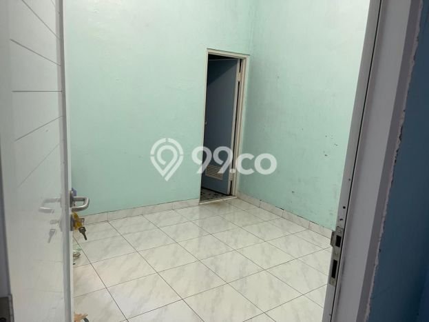 SIAP HUNI! Rumah Asri area Tanjung Barat, LT 132m² Bangunan 70m² SIAP HUNI! Rumah Asri area Tanjung Barat, LT 132m² Bangunan 70m²