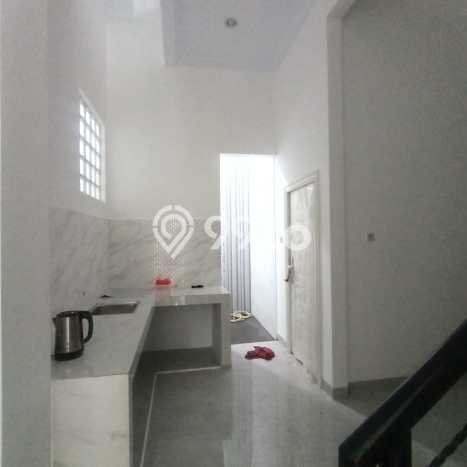 Rumah LB 120m² Dekat dengan Akses Transportasi, Bekasi - Harga Menarik Rumah LB 120m² Dekat dengan Akses Transportasi, Bekasi - Harga Menarik