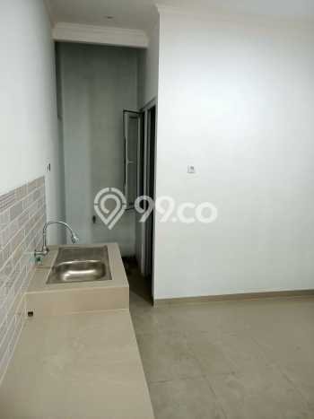 Rumah Terawat 3 KT 3 KM di Kelapa Dua, Jakarta Barat Rumah Terawat 3 KT 3 KM di Kelapa Dua, Jakarta Barat
