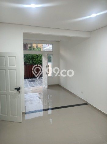 Hunian Eksklusif Siap Huni LT 129m2 di Kelapa Gading, Jakarta Utara Hunian Eksklusif Siap Huni LT 129m2 di Kelapa Gading, Jakarta Utara