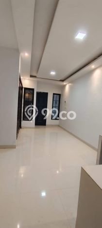 Rumah Asri dengan 3 Kamar Tidur di Kawasan Harapan Indah, Bekasi Rumah Asri dengan 3 Kamar Tidur di Kawasan Harapan Indah, Bekasi