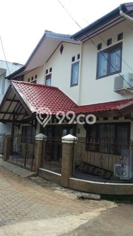 Kost Dijual di Sektor 5 - Bintaro dengan 10 KT dan Luas 300m2 Kost Dijual di Sektor 5 - Bintaro dengan 10 KT dan Luas 300m2
