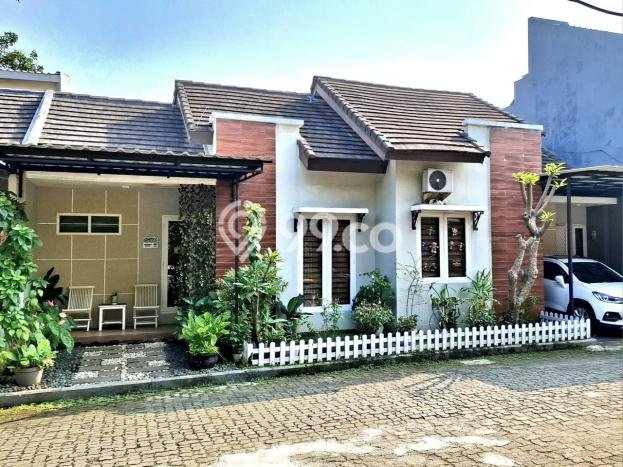 Rumah Luxury Modern Tanpa Renovasi di Cirendeu Jakarta Selatan Rumah Luxury Modern Tanpa Renovasi di Cirendeu Jakarta Selatan