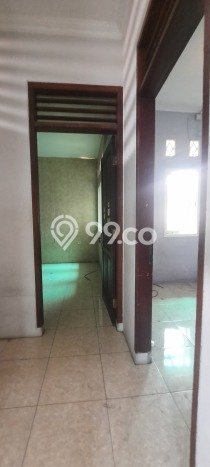 Dijual Hunian Rumah Terawat 4 KT di Cawang, Jakarta Timur Dijual Hunian Rumah Terawat 4 KT di Cawang, Jakarta Timur