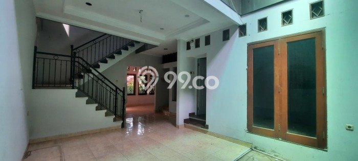 Dijual Hunian Rumah Terawat 4 KT di Cawang, Jakarta Timur Dijual Hunian Rumah Terawat 4 KT di Cawang, Jakarta Timur