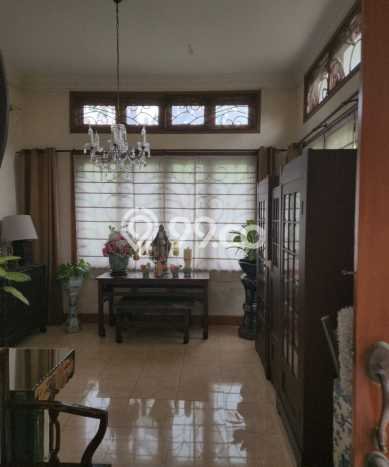 Dijual Rumah Mewah Elegan Dengan View Cantik di Rempoa, Tangerang Selatan Dijual Rumah Mewah Elegan Dengan View Cantik di Rempoa, Tangerang Selatan