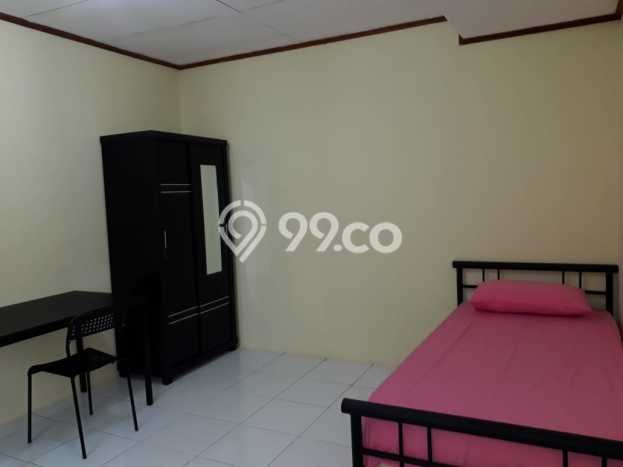 Kost Dijual di Sektor 5 - Bintaro dengan 10 KT dan Luas 300m2 Kost Dijual di Sektor 5 - Bintaro dengan 10 KT dan Luas 300m2