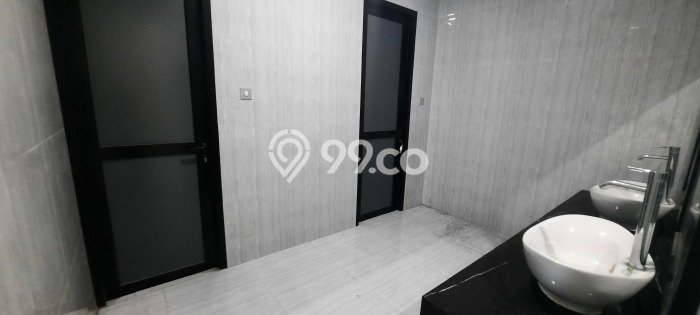 Unit Kantor Dijual di Jakarta Selatan LT 870m2 & LB 2700m2 Unit Kantor Dijual di Jakarta Selatan LT 870m2 & LB 2700m2