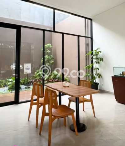 Unit Komersial Dijual di Tangerang LT 181m2 & LB 582m2 Unit Komersial Dijual di Tangerang LT 181m2 & LB 582m2
