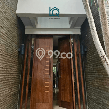 Rumah Mewah Siap Huni LT 716m2 di Kebayoran Lama, Jakarta Selatan Rumah Mewah Siap Huni LT 716m2 di Kebayoran Lama, Jakarta Selatan