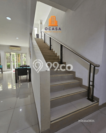 Dijual Kost Strategis di Kebayoran Baru, Jakarta Selatan 17 KT, 17 KM, Luas Bangunan 1200m2 Dijual Kost Strategis di Kebayoran Baru, Jakarta Selatan 17 KT, 17 KM, Luas Bangunan 1200m2