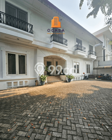Dijual Kost Strategis di Kebayoran Baru, Jakarta Selatan 17 KT, 17 KM, Luas Bangunan 1200m2 Dijual Kost Strategis di Kebayoran Baru, Jakarta Selatan 17 KT, 17 KM, Luas Bangunan 1200m2