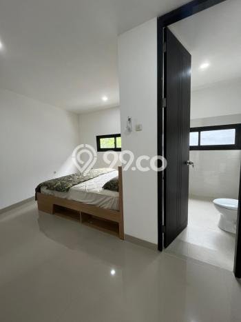 Rumah Strategis Modern Lb 150m2 di Gayungan, Surabaya Rumah Strategis Modern Lb 150m2 di Gayungan, Surabaya