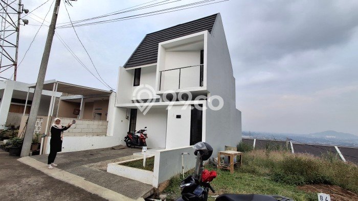 Dijual Rumah 3 Kamar Lokasi Ideal Nyaman dan Strategis di Padalarang Dijual Rumah 3 Kamar Lokasi Ideal Nyaman dan Strategis di Padalarang