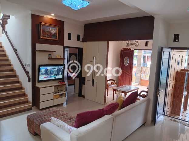 Dijual Rumah 5 Kamar Lokasi Strategis Bagus dan Strategis di Arcamanik Dijual Rumah 5 Kamar Lokasi Strategis Bagus dan Strategis di Arcamanik