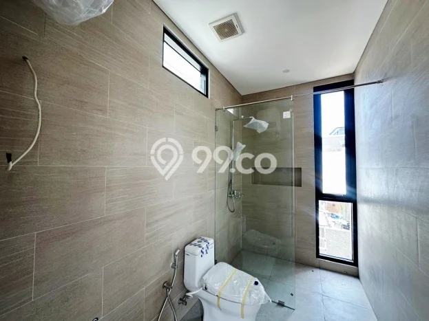 Ready to Use! Luxury House LT 115m2 Desain Elegan di Sanur Ready to Use! Luxury House LT 115m2 Desain Elegan di Sanur