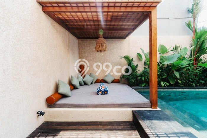 Rumah Elit LB 250m2 Siap Huni Desain Elegan di Kerobokan, Badung Rumah Elit LB 250m2 Siap Huni Desain Elegan di Kerobokan, Badung