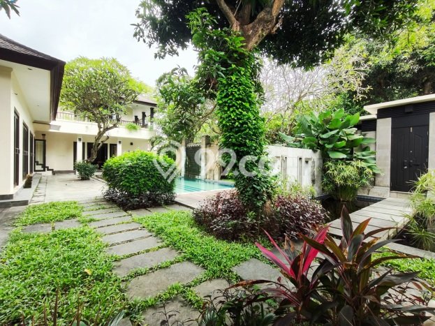 Ready to Use! Luxury House LT 800m2 Desain Modern di Sanur Ready to Use! Luxury House LT 800m2 Desain Modern di Sanur