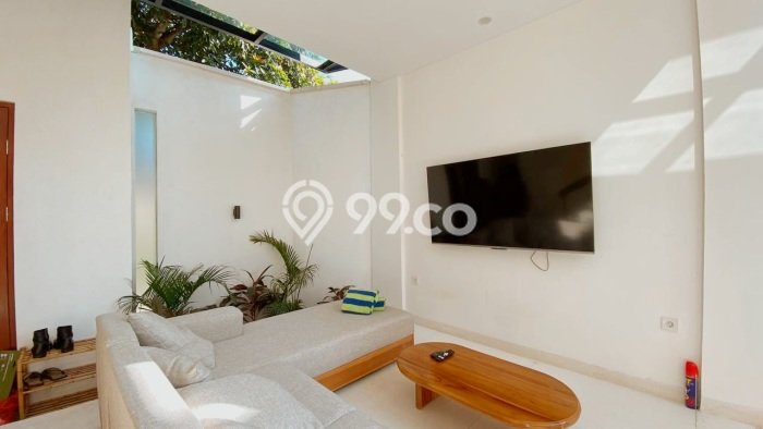 Dijual Rumah Luas Elegan Dengan View Cantik di Seminyak, Badung Dijual Rumah Luas Elegan Dengan View Cantik di Seminyak, Badung
