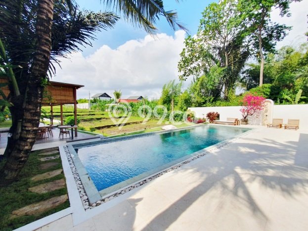 Rumah Luxury Modern Siap Huni di Canggu Badung Rumah Luxury Modern Siap Huni di Canggu Badung