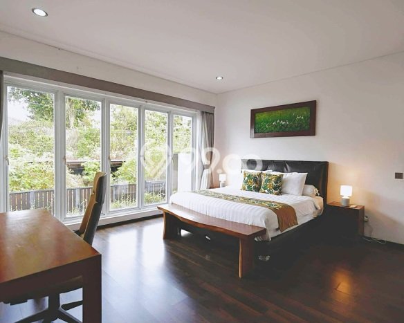For Sale! Luxury House LT 500m2 Desain Elegan di Jimbaran For Sale! Luxury House LT 500m2 Desain Elegan di Jimbaran
