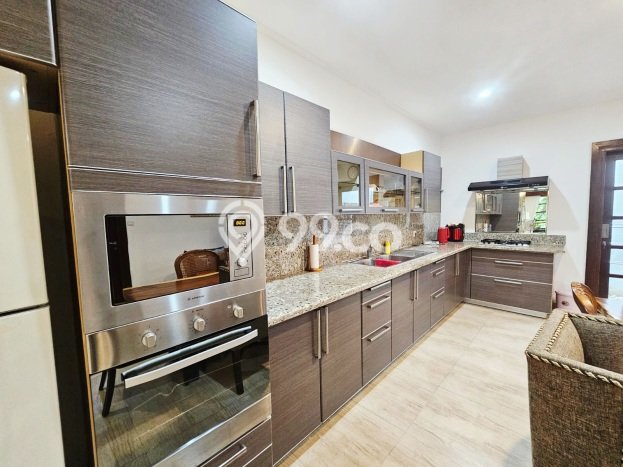 Hunian Bagus Disewakan di Sanur, Denpasar LT 400m2, LB 365m2 Hunian Bagus Disewakan di Sanur, Denpasar LT 400m2, LB 365m2