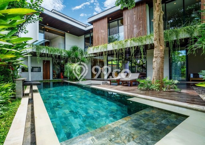 Hunian Elit LB 515m2 Siap Pakai Desain Elegan di Umalas, Badung Hunian Elit LB 515m2 Siap Pakai Desain Elegan di Umalas, Badung