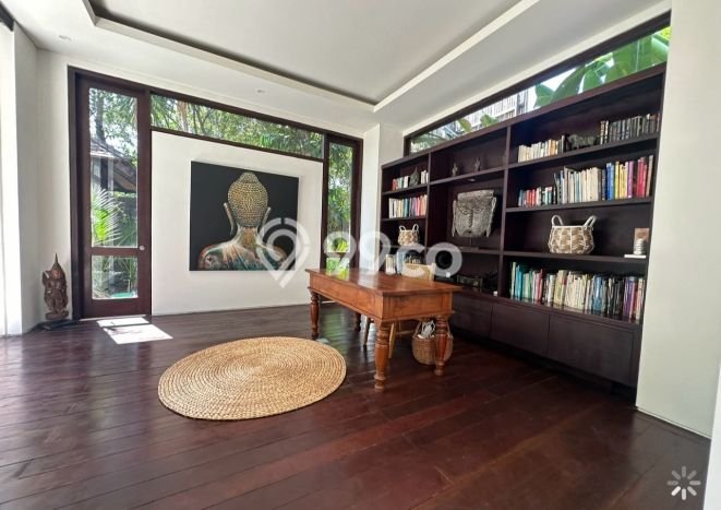 Dijual Rumah Luas Megah Dengan View Cantik di Seminyak, Badung Dijual Rumah Luas Megah Dengan View Cantik di Seminyak, Badung