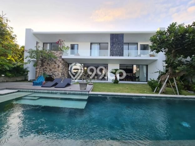 PROMO TERBATAS! Rumah Berkualitas di , Badung, Luas 550m2m² Bangunan 250m2m² PROMO TERBATAS! Rumah Berkualitas di , Badung, Luas 550m2m² Bangunan 250m2m²