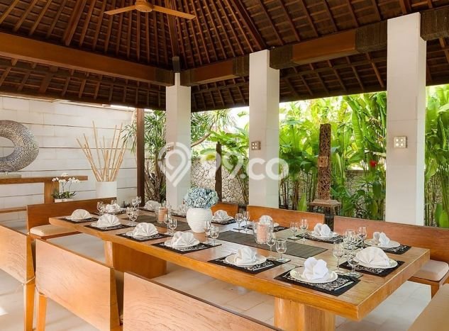 Ready to Use! Luxury House LT 5586m2 Desain Elegan di canggu Ready to Use! Luxury House LT 5586m2 Desain Elegan di canggu
