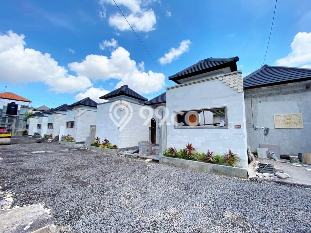 Rumah Lingkungan Nyaman kawasan , Badung, Luas 107m2m² Bangunan 55m2m² Rumah Lingkungan Nyaman kawasan , Badung, Luas 107m2m² Bangunan 55m2m²
